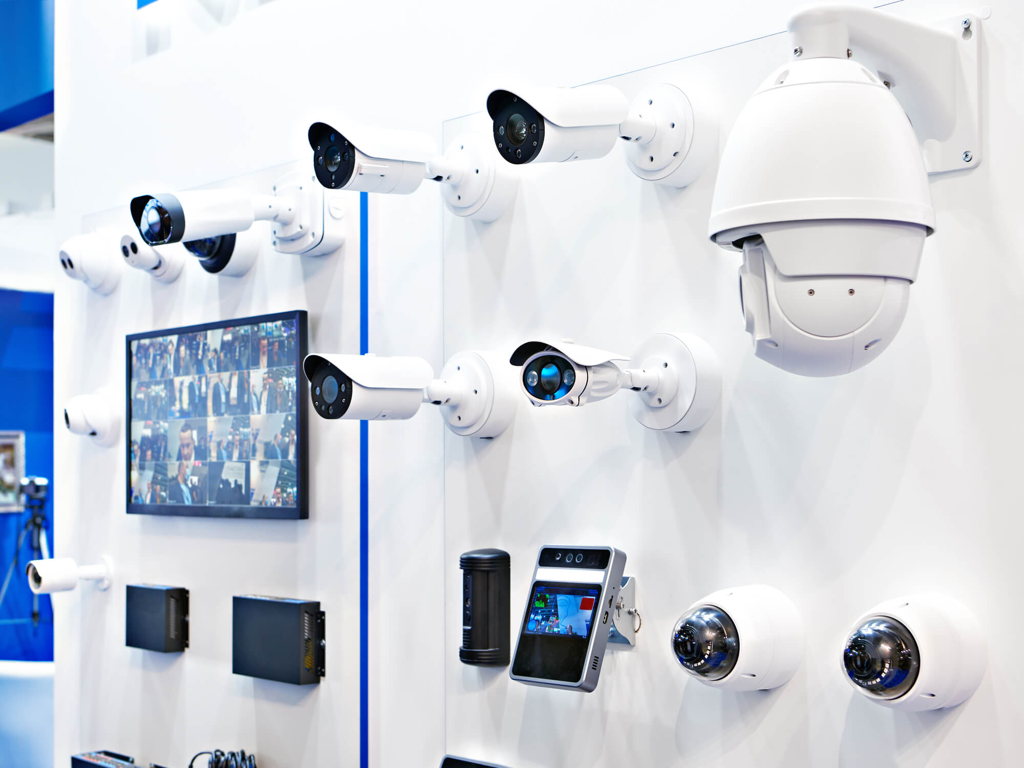 Wired or Wireless CCTV